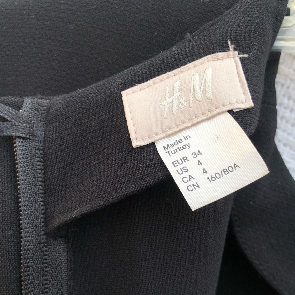 H&M Dress‎ With Pockets - Picture 7 of 10